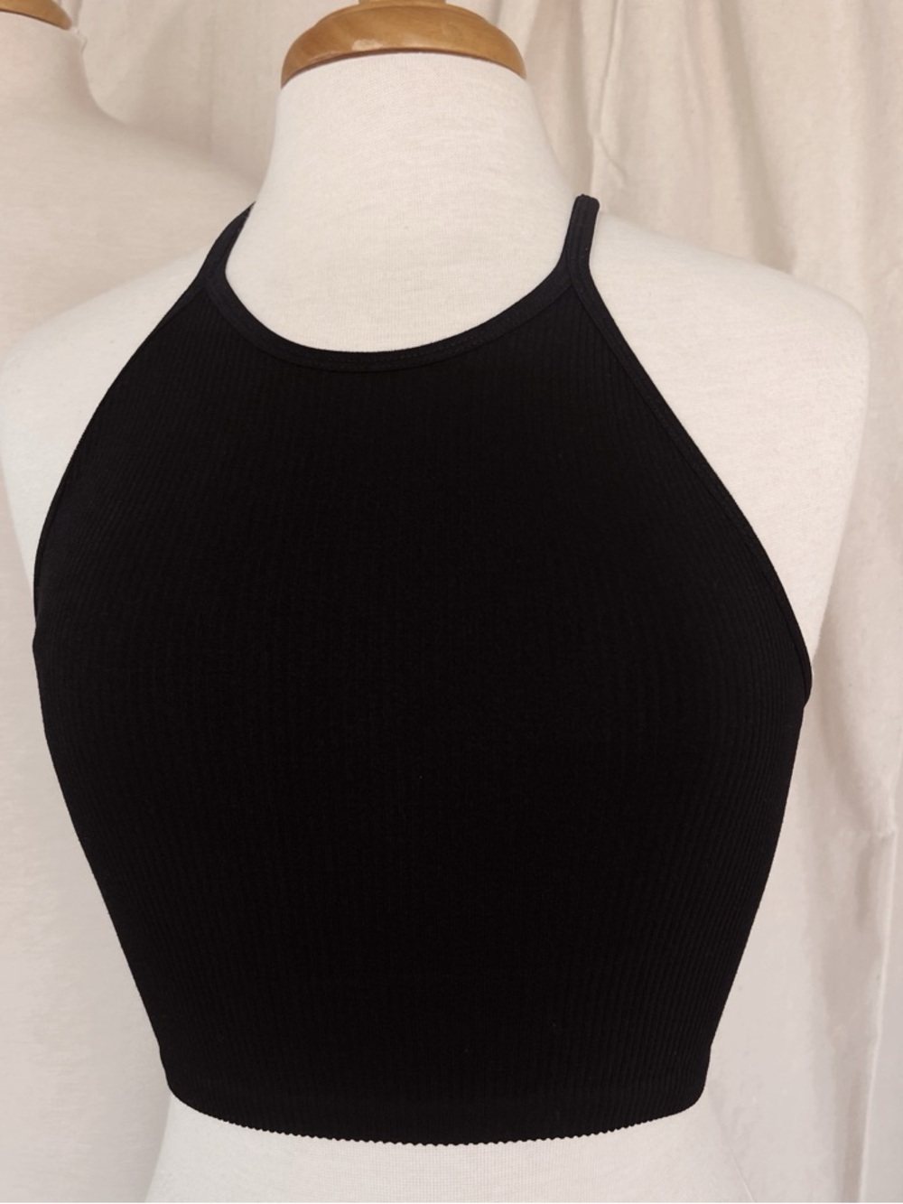 Black Ribbed Halter Crop Top - Picture 4 of 5